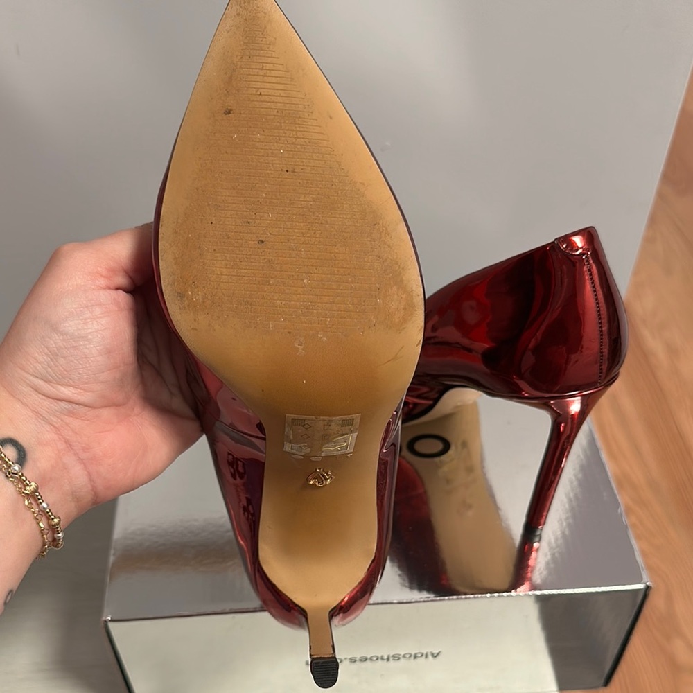 Aldo Red Stiletto Heels with Metallic Sheen - Picture 2 of 2